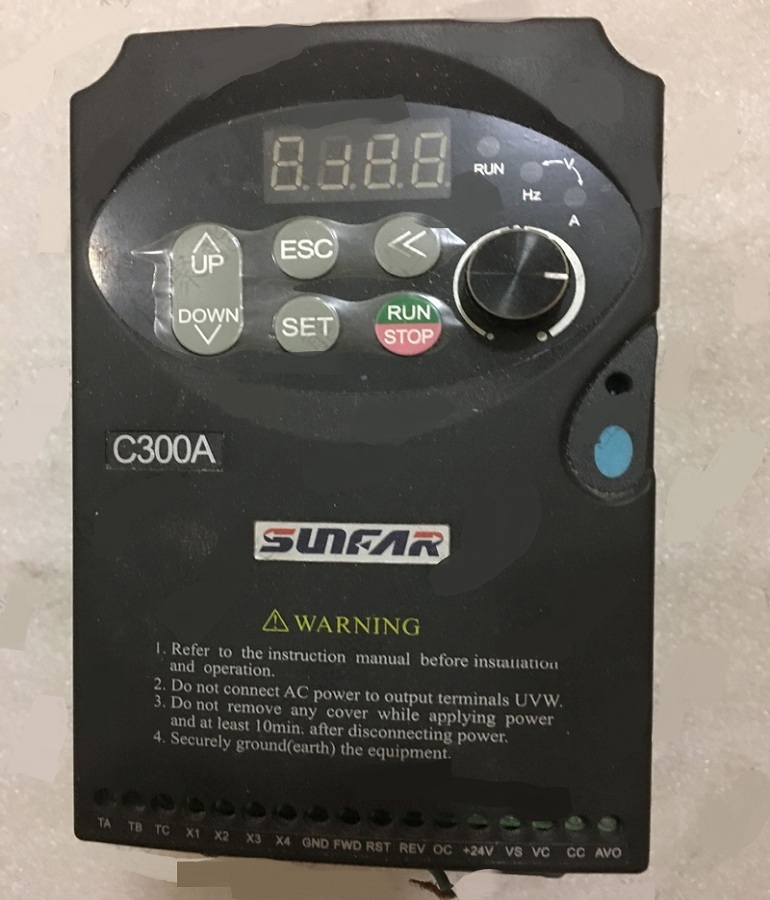 山东烟台SUNFAR四方C300A-2S0015L变频器维修 四方变频调速器维修